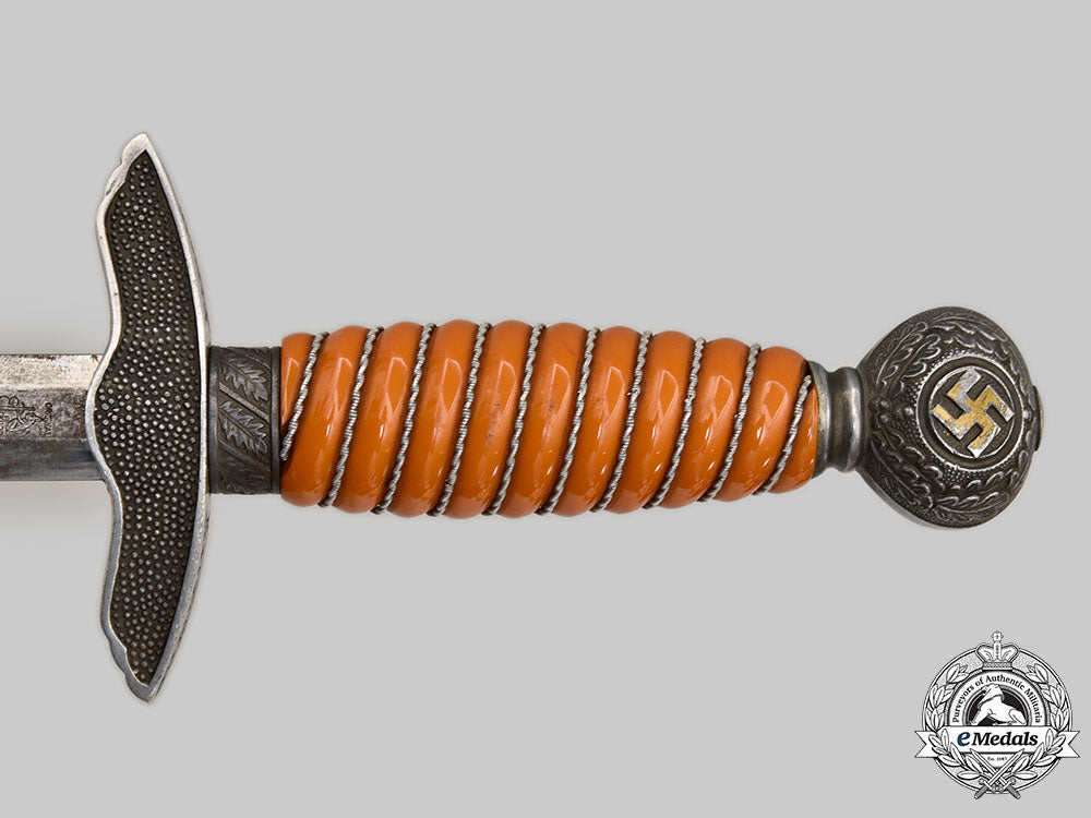 germany,_luftwaffe._an_officer’s_dress_dagger,_with_hanger,_by_carl_eickhorn_l22_mnc3767_412