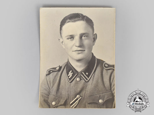 germany,_ss._a_large_portrait_of_a_ss-_scharführer_l22_mnc3784_120_1