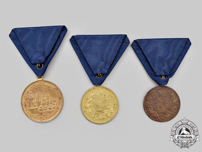 serbia,_kingdom;_yugoslavia,_kingdom._three_medals&_awards_l22_mnc3946_919_1_1