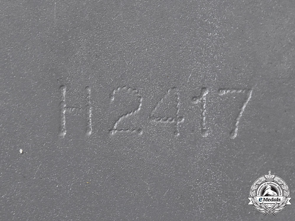 germany,_luftwaffe._a_rare_navigator’s_watch,_with_case,_by_lacher&_co._l22_mnc3993_489