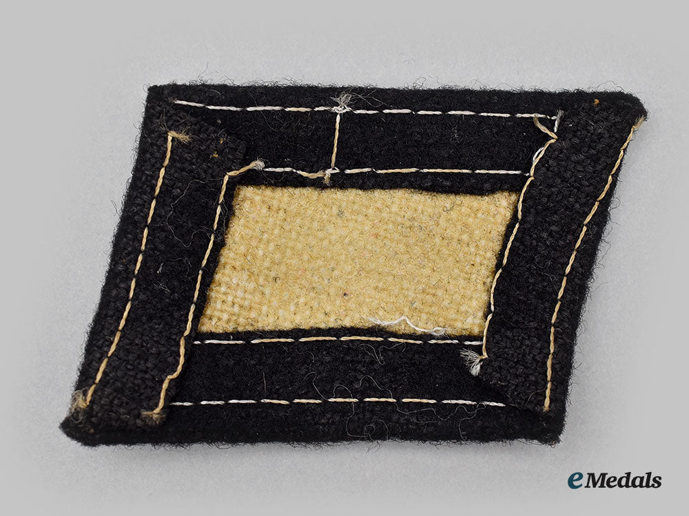 germany,_ss._an_em/_ncos_totenkopf_collar_tab_l22_mnc3993_632