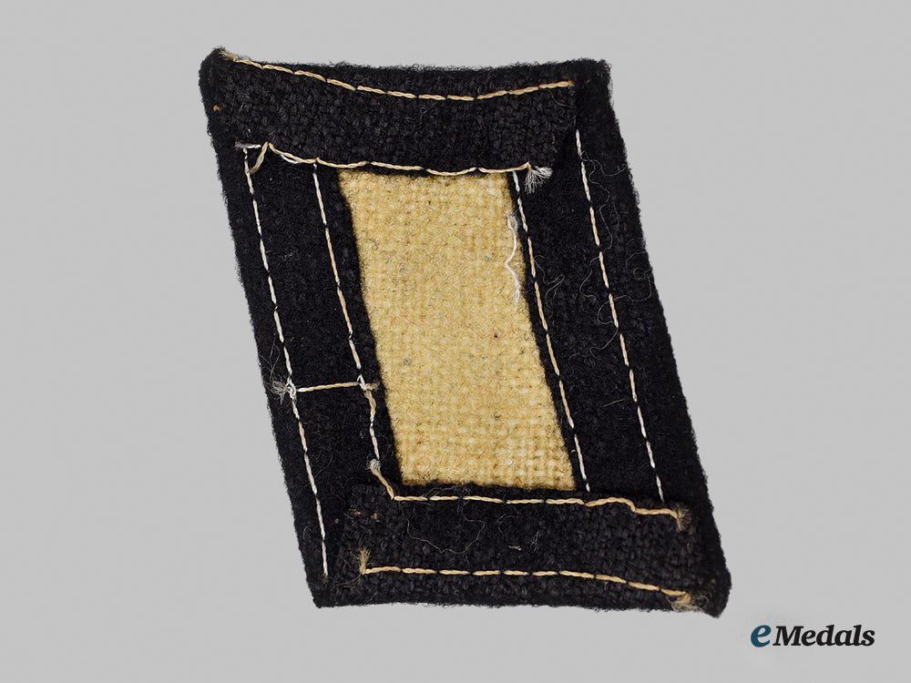 germany,_ss._an_em/_ncos_totenkopf_collar_tab_l22_mnc3993_632_1