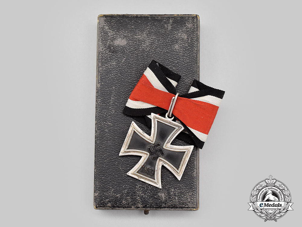 germany,_wehrmacht._a_knight’s_cross_of_the_iron_cross,_lazy2_version_by_c.e._juncker,_with_case_and_dietrich_maerz_certification_l22_mnc3996_061_1_1