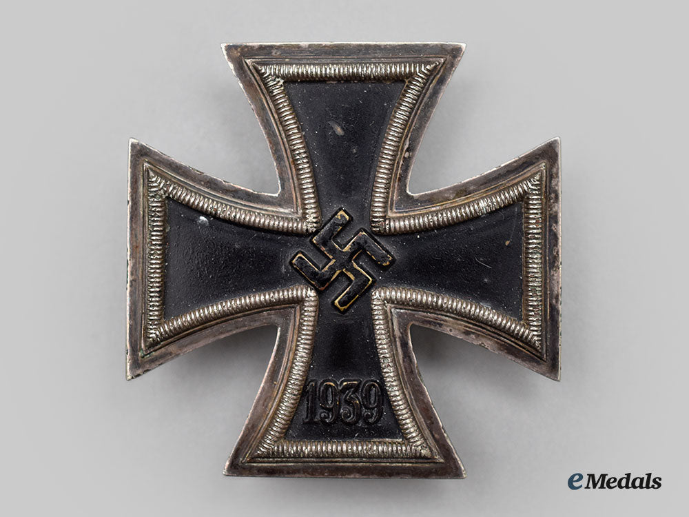 germany,_wehrmacht._a1939_iron_cross_i_class,_with_case,_by_ferdinand_hoffstätter_l22_mnc3996_117