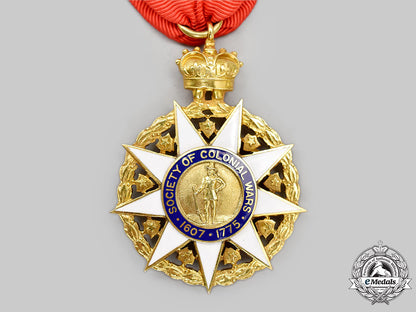 united_states._a_society_of_colonial_wars_membership_badge_in_gold_l22_mnc4042_966_1