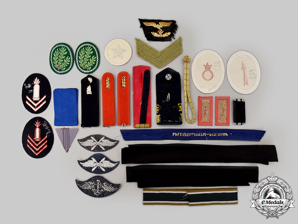 germany._a_mixed_lot_of_cloth_insignia_l22_mnc4121_536_1