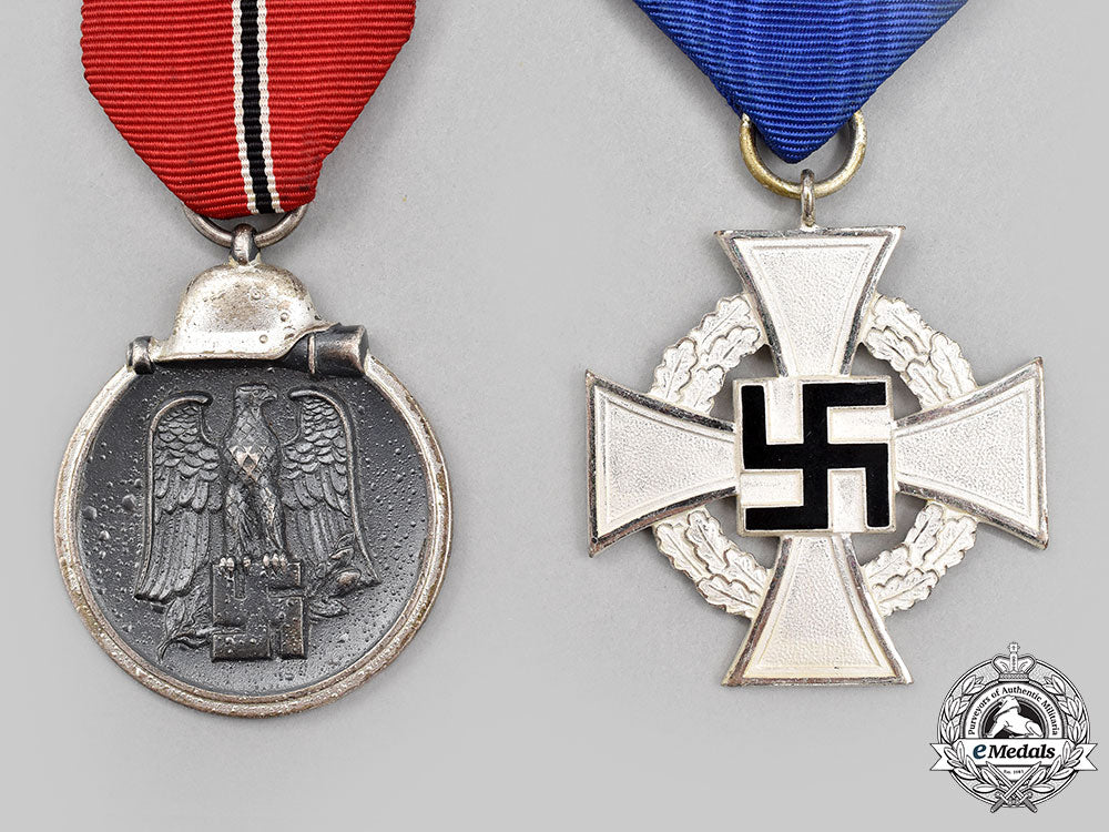 germany,_third_reich._a_pair_of_medals_l22_mnc4143_021