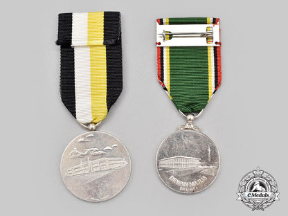 brunei(_formally_brunei_darussalam),_absolute_monarchy._two_service_medals_l22_mnc4148_131_1