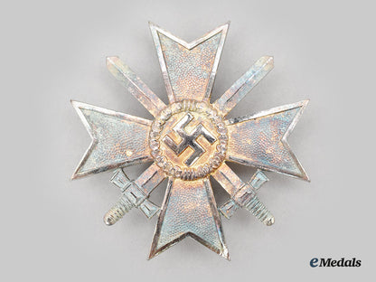 germany,_wehrmacht._an_unissued_war_merit_cross,_i_class_with_swords_and_case,_by_descheler&_son_l22_mnc4181_257