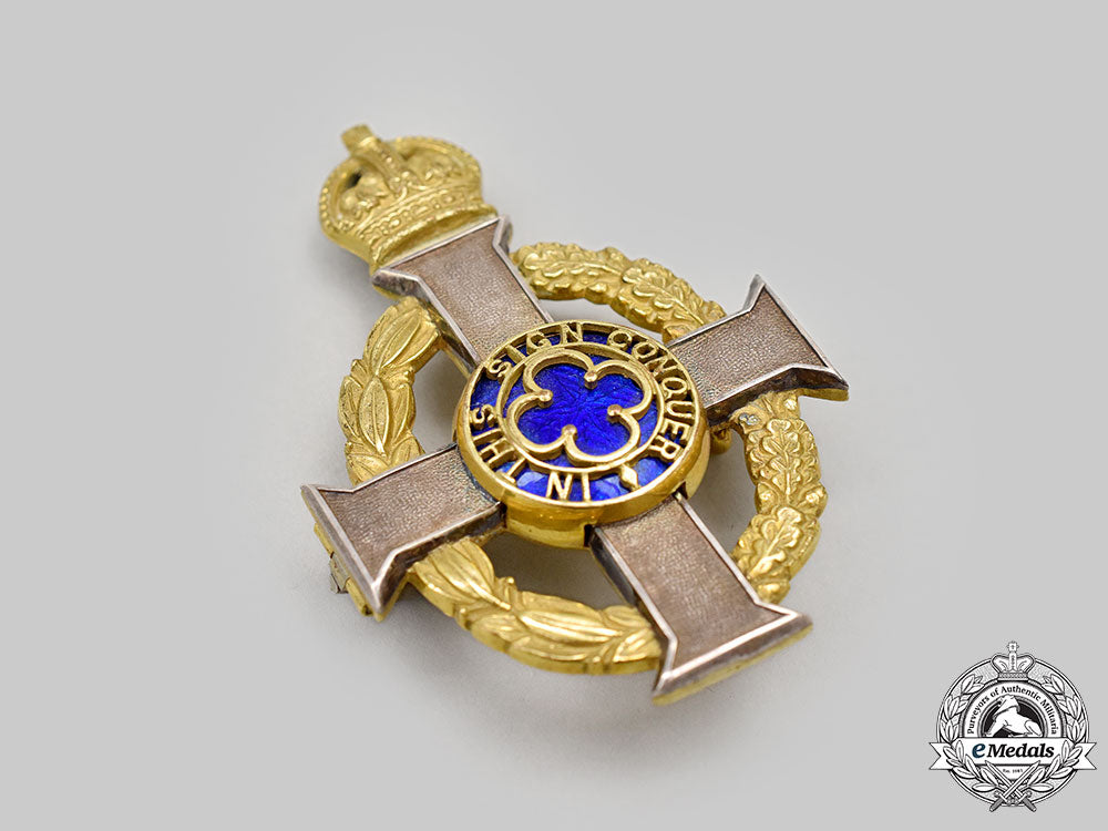 united_kingdom._a_fine_private_purchase_british_army_chaplain's_badge,_c.1918_l22_mnc4212_029