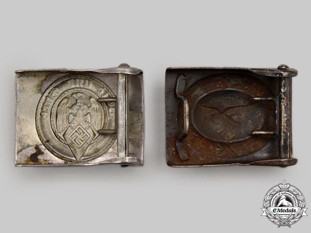 germany,_third_reich._a_pair_of_enlisted_personnel_belt_buckles_l22_mnc4240_577