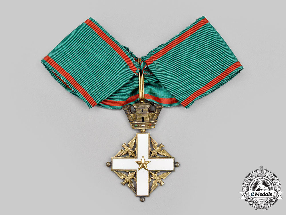 italy,_republic._an_order_of_merit_of_the_republic,_iii_class_commander_l22_mnc4249_075_1