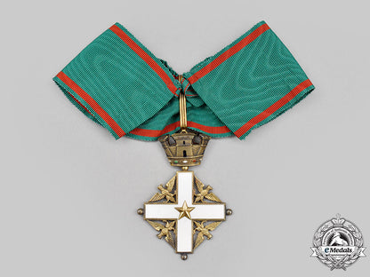 italy,_republic._an_order_of_merit_of_the_republic,_iii_class_commander_l22_mnc4249_075_1