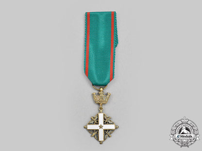 italy,_republic._an_order_of_merit_of_the_republic,_iii_class_commander_l22_mnc4252_077_1