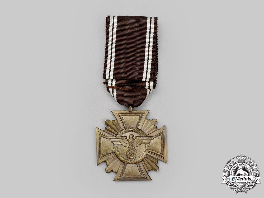 germany,_nsdap._a10-_year_long_service_decoration,_by_förster&_barth_l22_mnc4323_116