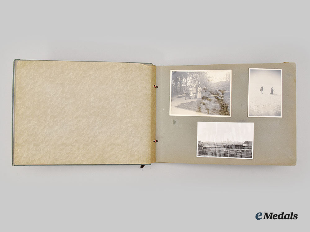germany,_heer._a_private_wartime_photo_album,_eastern_and_western_front_l22_mnc4330_329_1