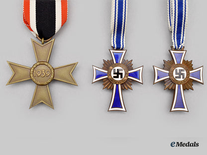 germany,_third_reich._a_mixed_lot_of_decorations_l22_mnc4371_403_1_1