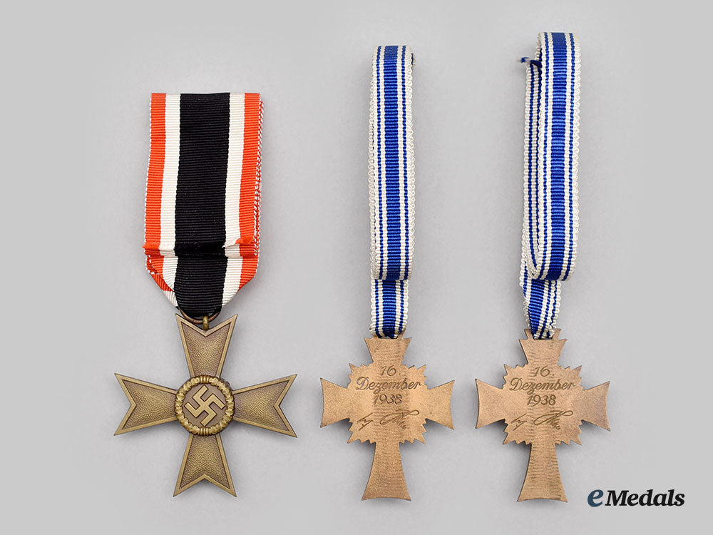 germany,_third_reich._a_mixed_lot_of_decorations_l22_mnc4373_404_1_1