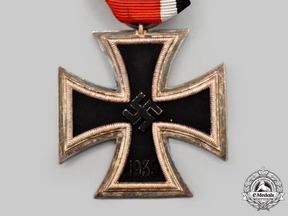 germany,_heer._a1939_iron_cross_ii_class,_with_award_document,_to_obergefreiter_hermann_metzscher_l22_mnc4406_121_2