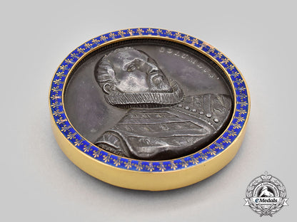 united_states._a_columbian_world_exposition_administration_building_table_medal,1893_l22_mnc4426_292_1_1