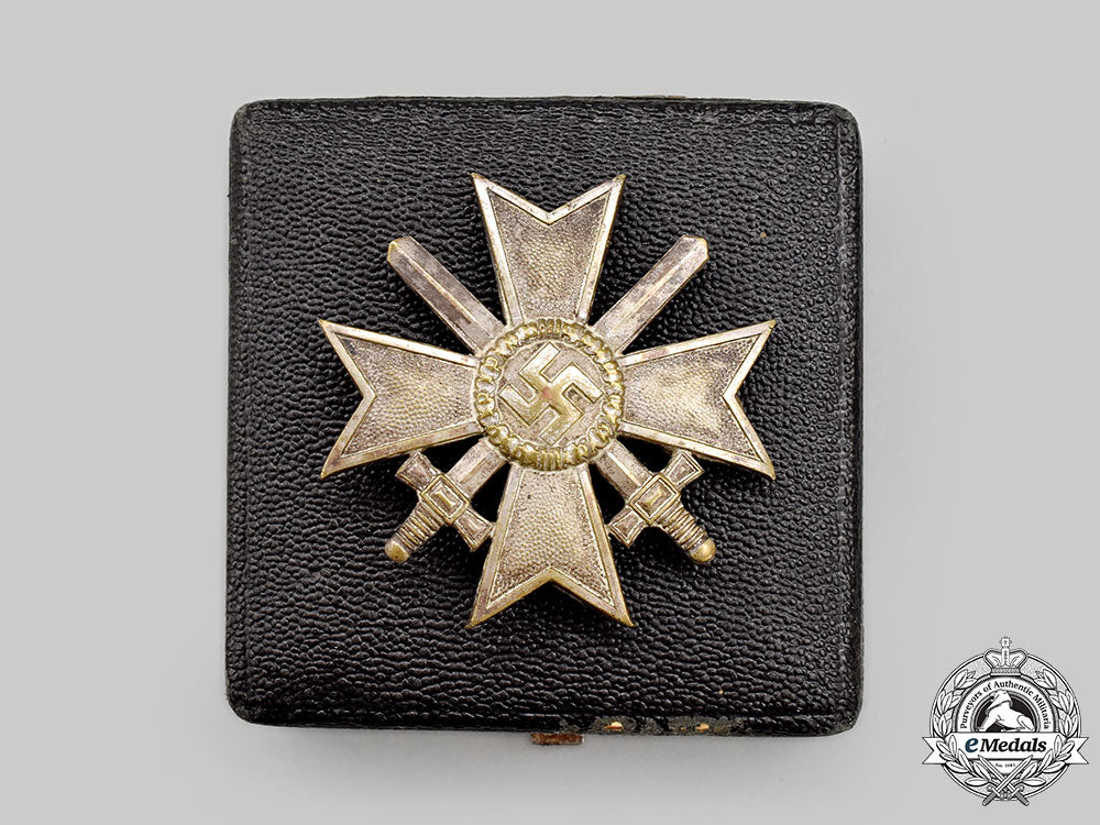 germany,_wehrmacht._a_war_merit_cross_i_class_with_swords_and_case,_by_c.e._juncker_l22_mnc4432_245_1_1_1_1