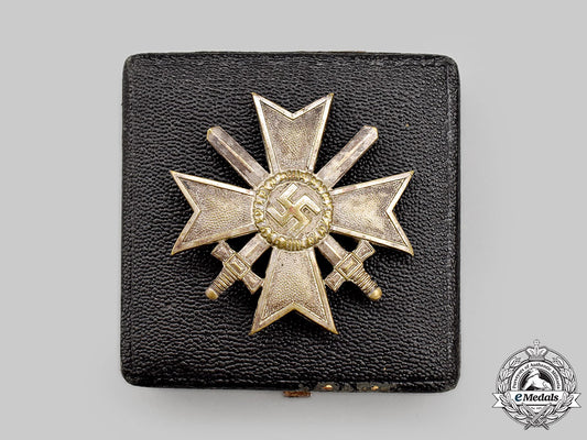 germany,_wehrmacht._a_war_merit_cross_i_class_with_swords_and_case,_by_c.e._juncker_l22_mnc4432_245_1_1_1_1