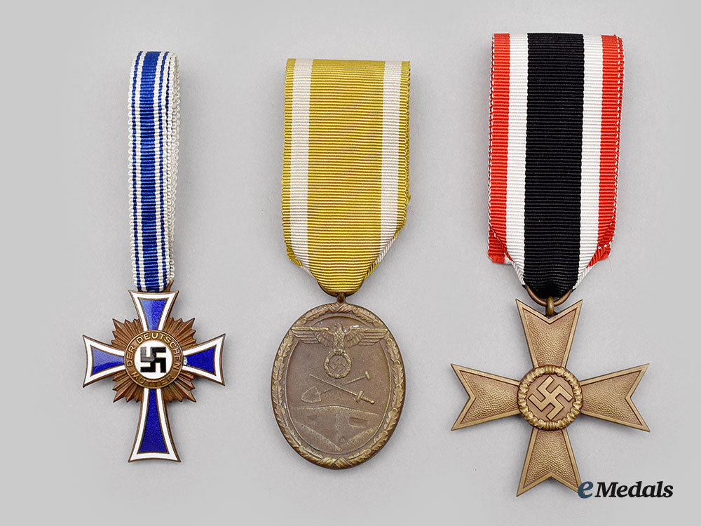 germany,_third_reich._a_mixed_lot_of_decorations_l22_mnc4457_422_1_1_1_1_1