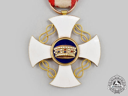 italy,_kingdom._an_order_of_the_crown_of_italy,_v_class_knight,_cased,_named_to_knight_enrico_orengo_in1884_l22_mnc4528_249_1_1