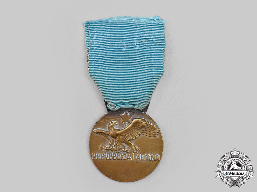 italy,_republic._a_medal_for_military_aeronautical_long_service,_bronze_grade_l22_mnc4540_254
