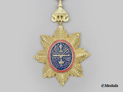 cambodia,_kingdom(_post1993)._a_royal_order_of_cambodia,_iv_class_officer,_modern_issue_l22_mnc4561_321_1