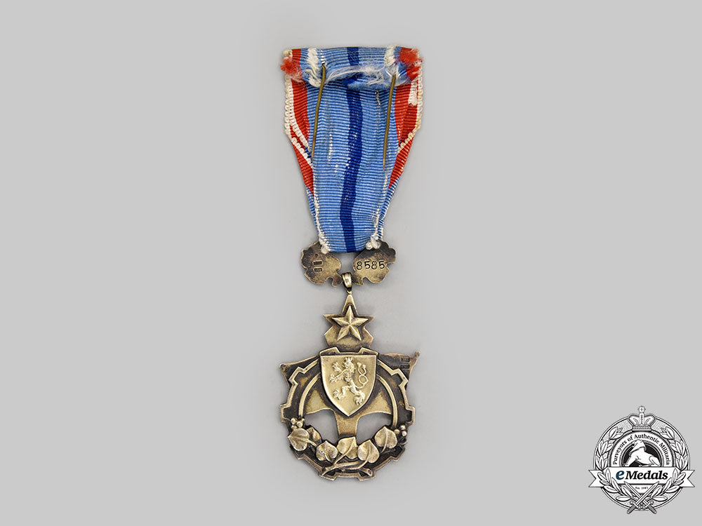 czechoslovakia,_socialist_republic._an_order_of_the_red_banner_of_labour,_c.1955_l22_mnc4578_706