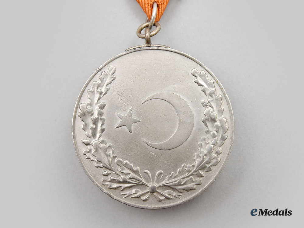 turkey,_republic._a1_st_army_thrace_maneuvers_medal1937,_issued_to_hungarian_military_officer,_lieutenant_colonel_oscar_baitz_of_beodra_l22_mnc4651_367_1