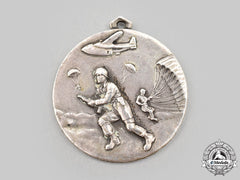 Italy, Kingdom. A Rare Military Parachuting Centre Medal