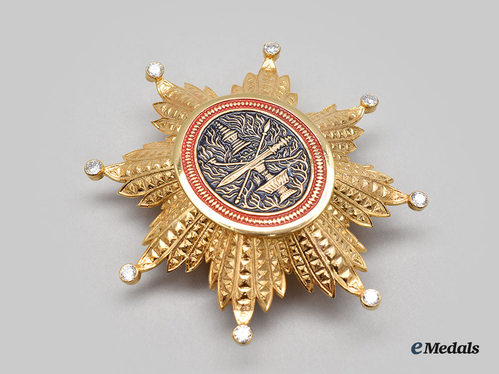 cambodia,_kingdom(_post1993)._royal_order_of_cambodia,_i_class_grand_cross_set,_modern_issue_l22_mnc4731_423_1_1_1