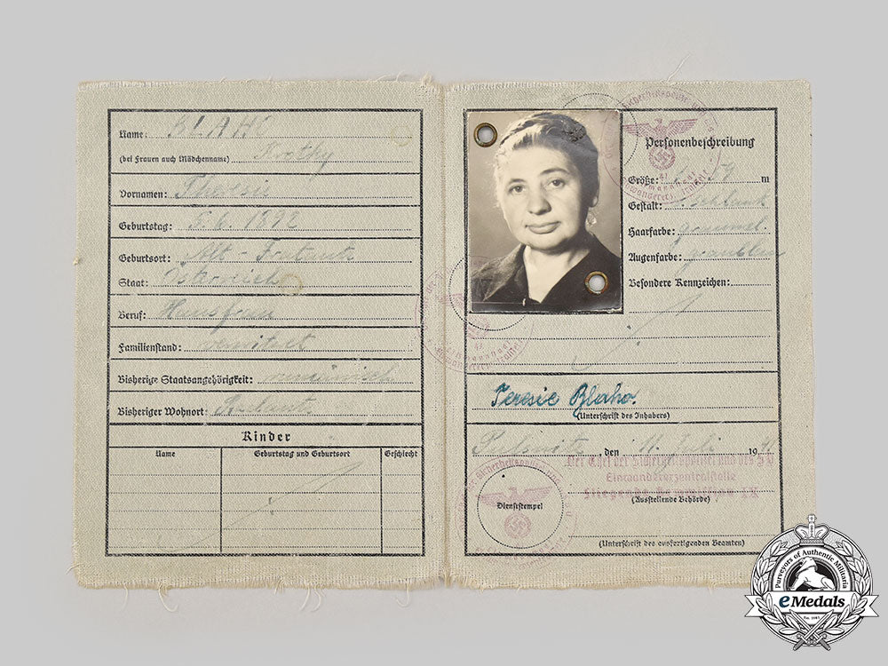 germany,_third_reich._a_lot_of_resettlement_documents_to_bukovina_german_theresie_blaho_l22_mnc4738_748_1