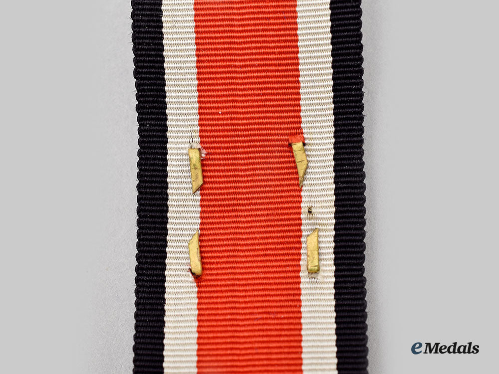 germany,_luftwaffe._a_rare_honour_roll_clasp,_with_case_l22_mnc4764_519