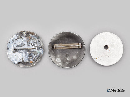 germany,_third_reich._a_mixed_lot_of_badges_l22_mnc4853_588