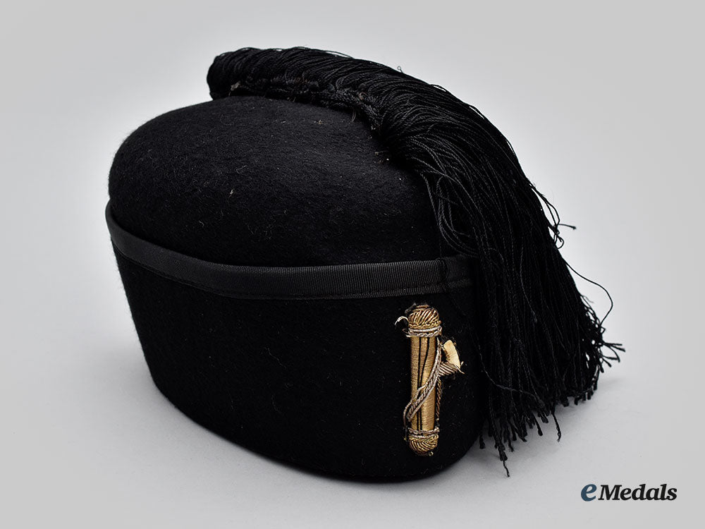 italy,_fascist_state._a_british_made_italian_blackshirt_fez,_c.1940_l22_mnc4876_489_1