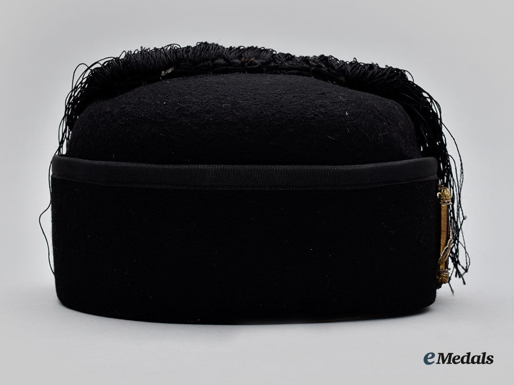 italy,_fascist_state._a_british_made_italian_blackshirt_fez,_c.1940_l22_mnc4878_490_1