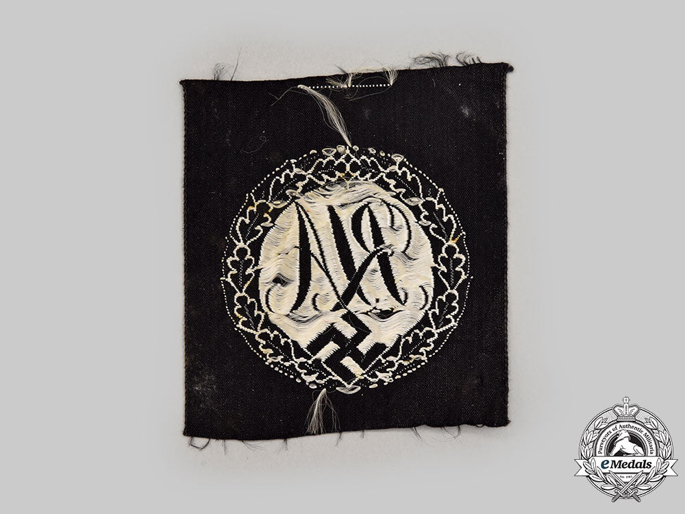 germany,_hj._a_mixed_lot_of_insignia_and_award_documents_l22_mnc4883_809