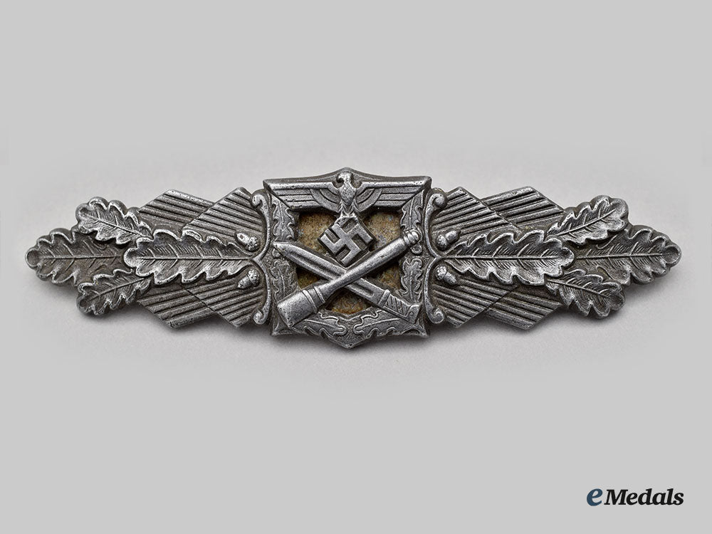 germany,_wehrmacht._a_close_combat_clasp,_bronze_grade,_by_friedrich_linden_l22_mnc4888_603