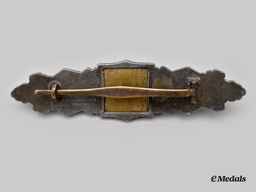 germany,_wehrmacht._a_close_combat_clasp,_bronze_grade,_by_friedrich_linden_l22_mnc4891_604