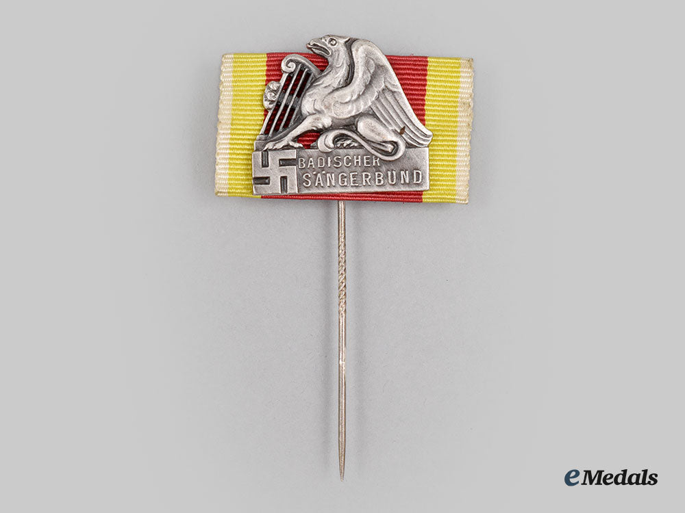 germany,_third_reich._a_baden_singing_association_membership_pin,_by_eugen_schmidhäussler_l22_mnc4912_594_1
