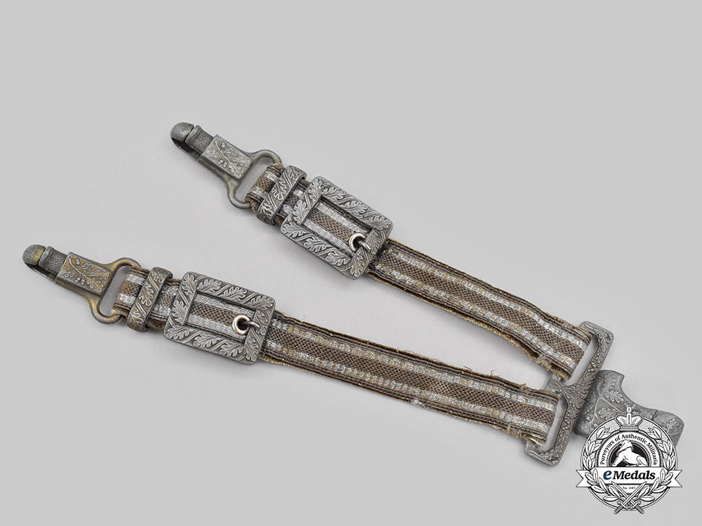germany,_luftwaffe._an_officer’s_dress_dagger,_with_hanger,_by_f.w._höller_l22_mnc4952_638