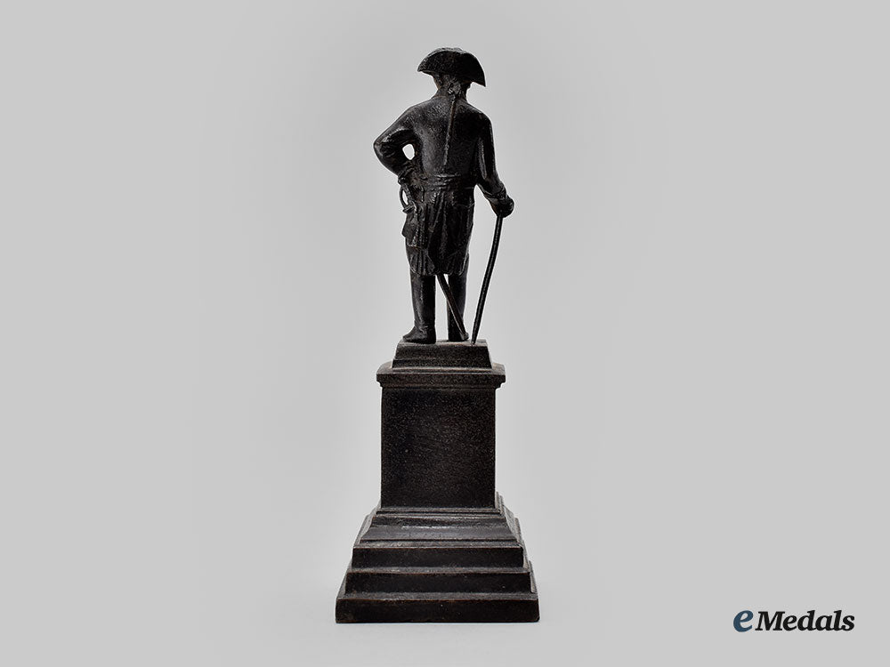 france,_i_empire._a_napoleon_bonaparte_pedestal_statuette_l22_mnc4964_733_1