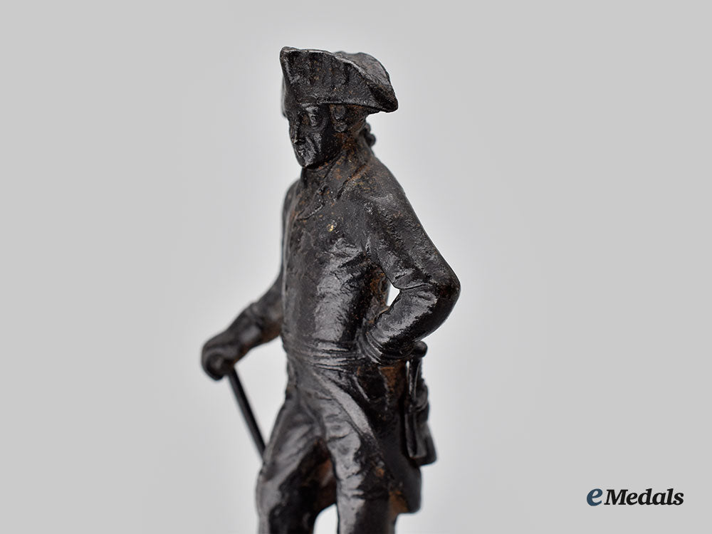 france,_i_empire._a_napoleon_bonaparte_pedestal_statuette_l22_mnc4967_735_1