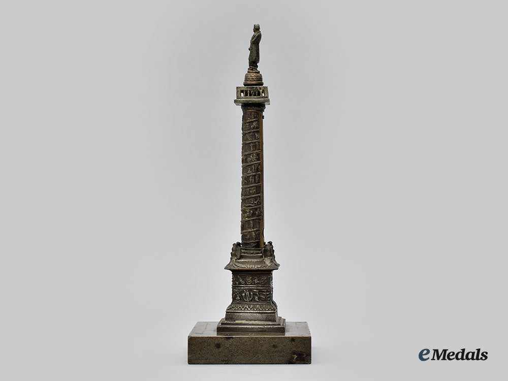 france,_i_empire._a_napoleon_standing_vendôme_column_statuette_l22_mnc4973_740_1_1