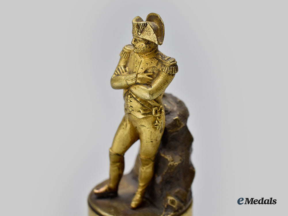 france,_i_empire._a_napoleon_bonaparte_pedestal_statuette_l22_mnc5009_772_1
