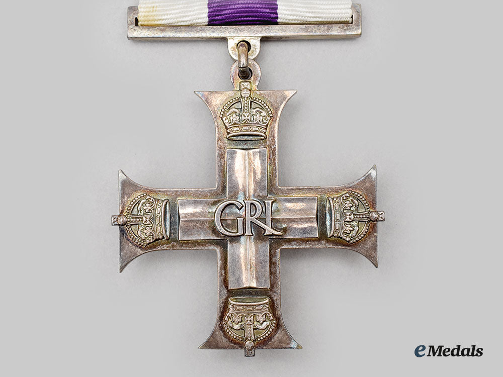 united_kingdom._a_military_cross,1945_l22_mnc5060_806_1