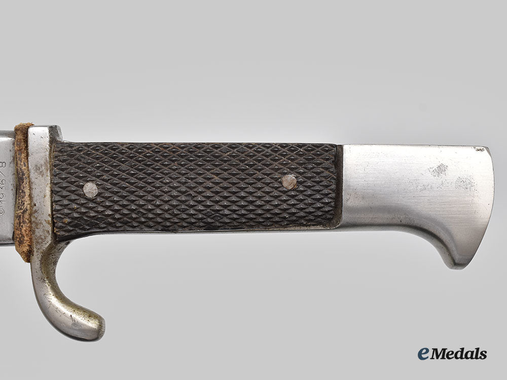 spain,_spanish_state._a_falange_youth_knife,_by_seam_l22_mnc5088_534_1